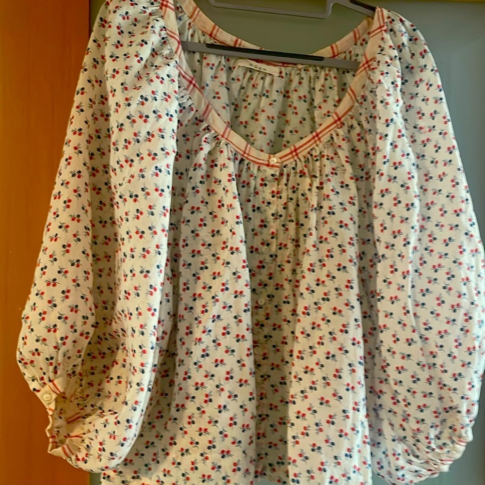 Doen peasant top Linen great summer flower print